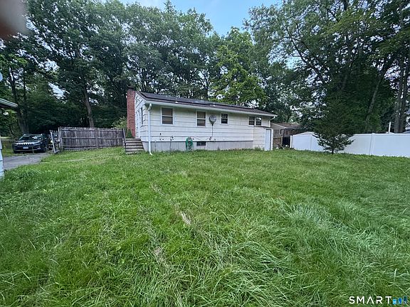 2nd image of 712 Woodin Street