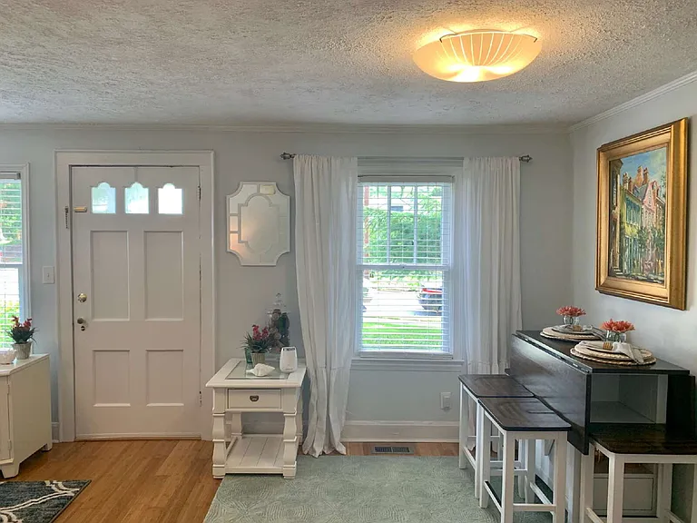 165 Holman Ave — Photo 6