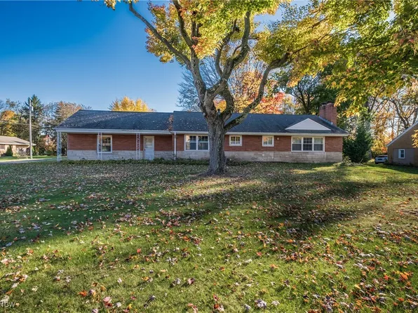 604 Everhard Rd SW, North Canton, OH 44709