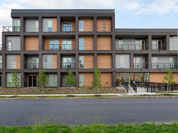3rd image of 4453 Vista Ave #4