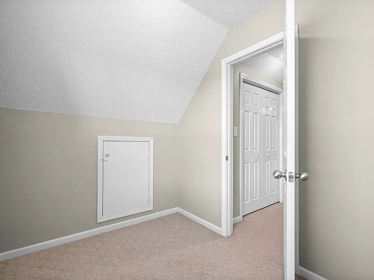3487 Hickory Glen Dr — Photo 38