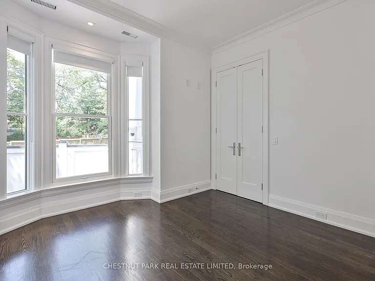 16 Scarth Rd #1 — Photo 24