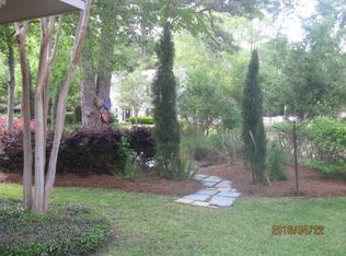 5445 Charter Oak Pl, Jackson, MS 39211
