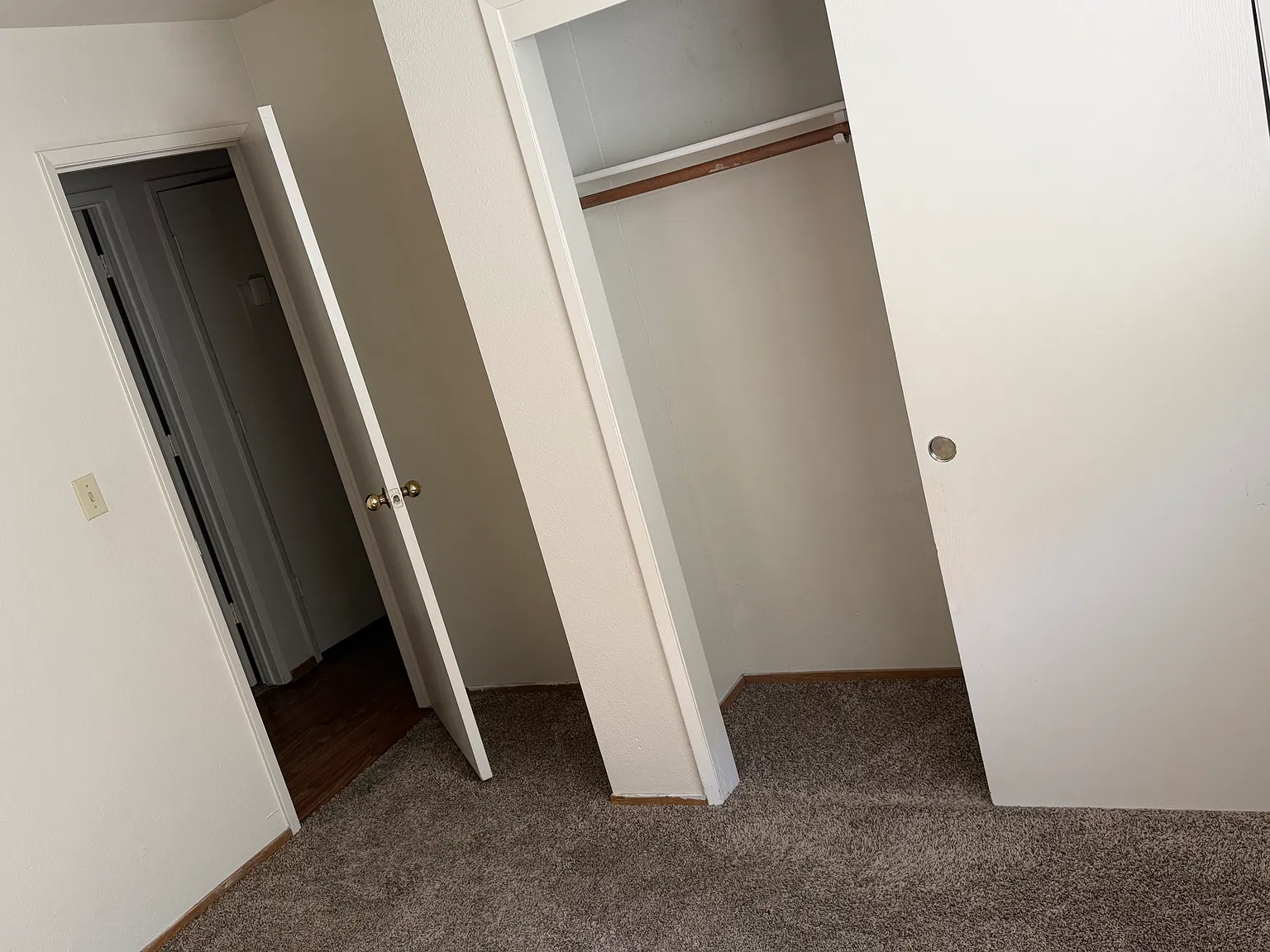 2 bed, 900 sqft, $1,950 — Photo 4
