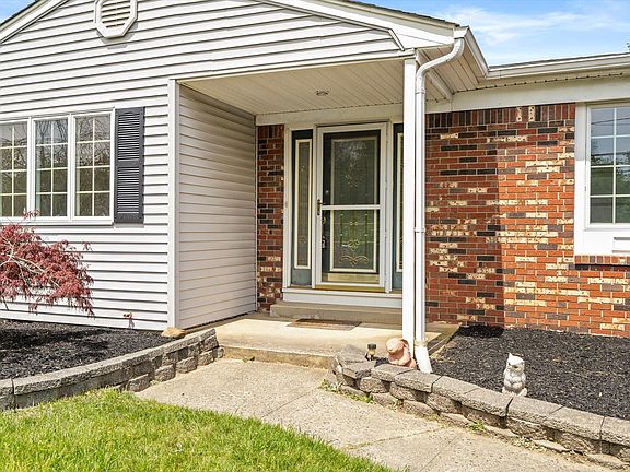 2nd image of 406 Flock Rd