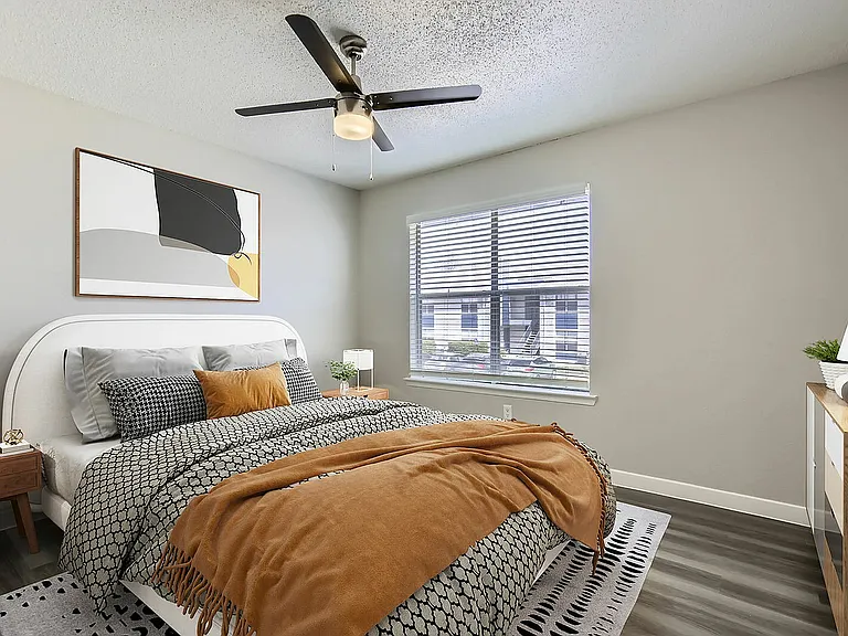 Rise Hillcrest — Photo 16