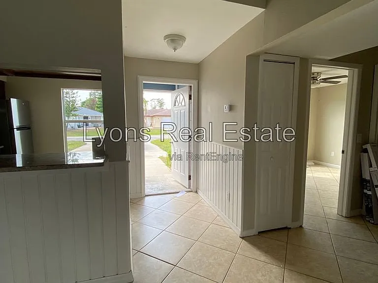 17407 Ellie Dr — Photo 4