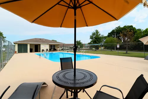 Pool Southwind Place Apartments - Southwind Apartments