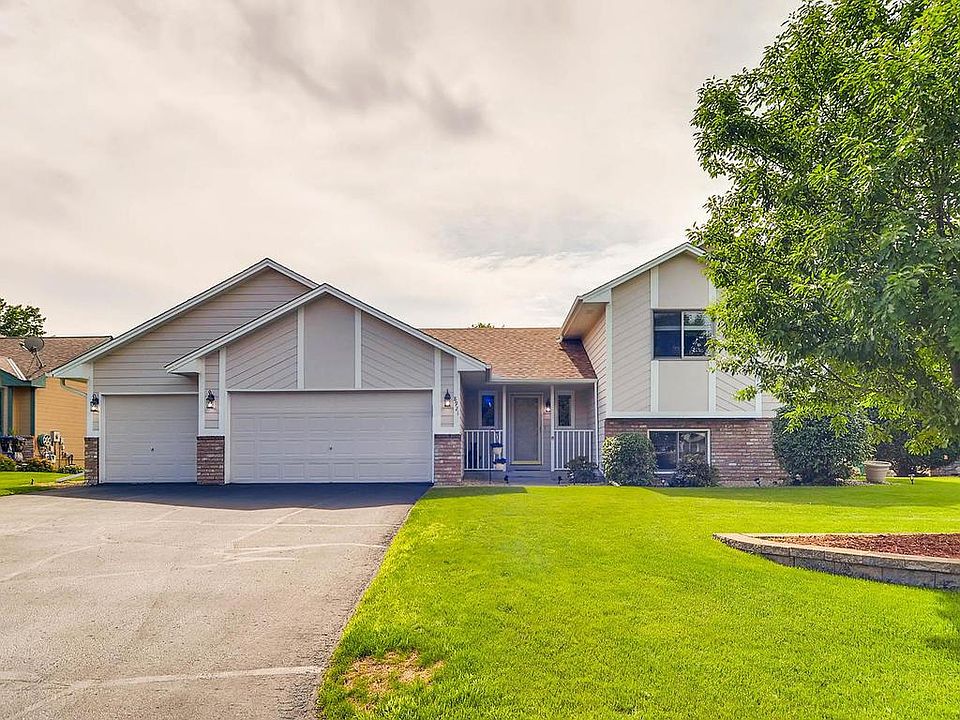 1st image of 8921 Prestwick Cir N