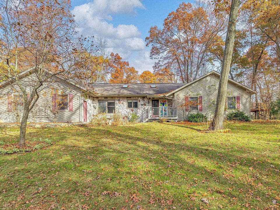 1st image of 3302 N Brink Dr