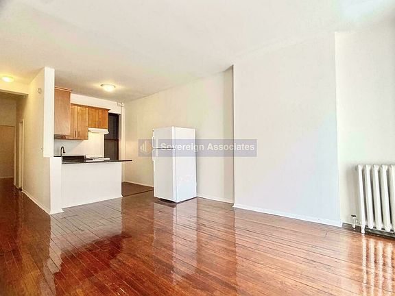 3rd image of 217 W 106th St APT 2C