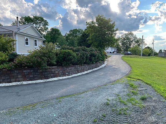 3rd image of 9 Brightman Ave