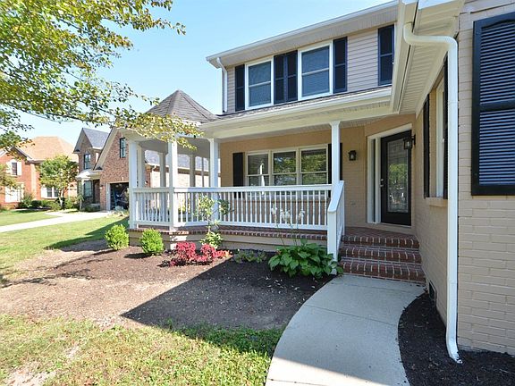 4th image of 844 Glen Abbey Cir