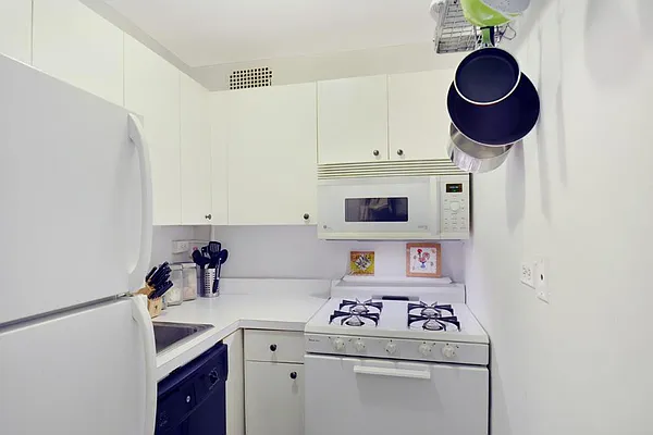 Sold by Corcoran | media 11