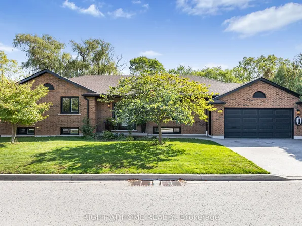 23 Riverview Blvd, Saint Catharines, ON L2T 3L5