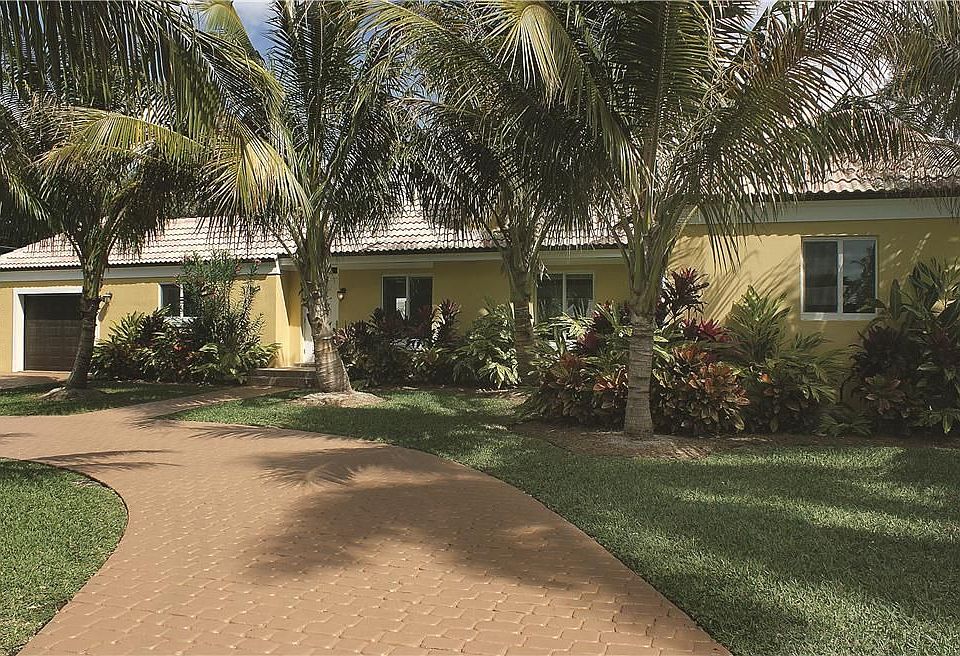 1st image of 923 Seagate Dr