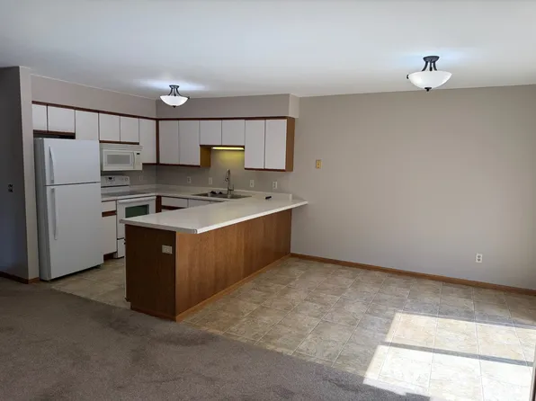 1540 Clearwater Ridge Ct, Eau Claire, WI 54703