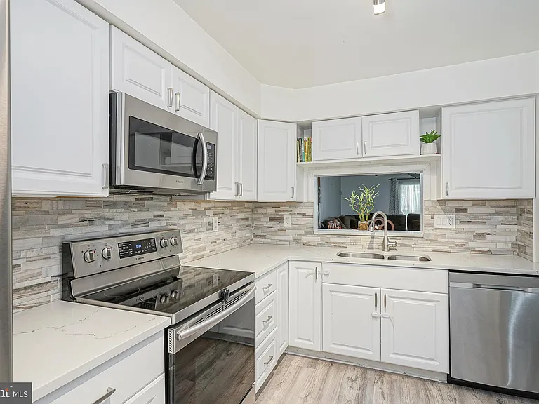 522 Willow Turn #A — Photo 11