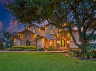 14 Royal King Rd, Tomball, TX 77377