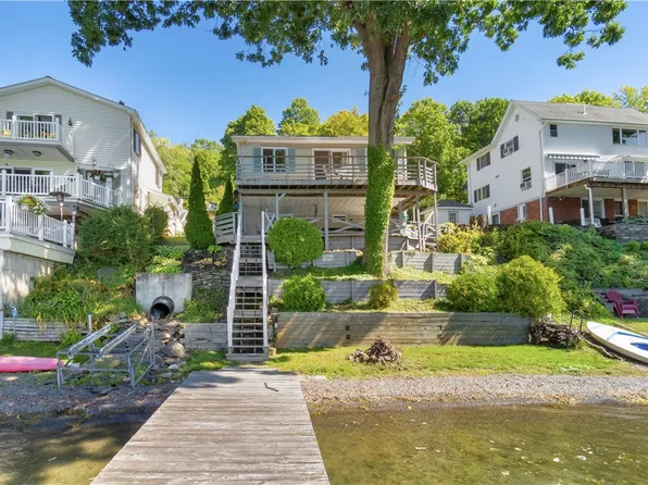 809 E Lake Rd, Penn Yan, NY 14527