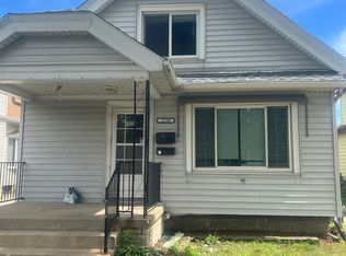 2534 S 20th St #B, Milwaukee, WI 53215