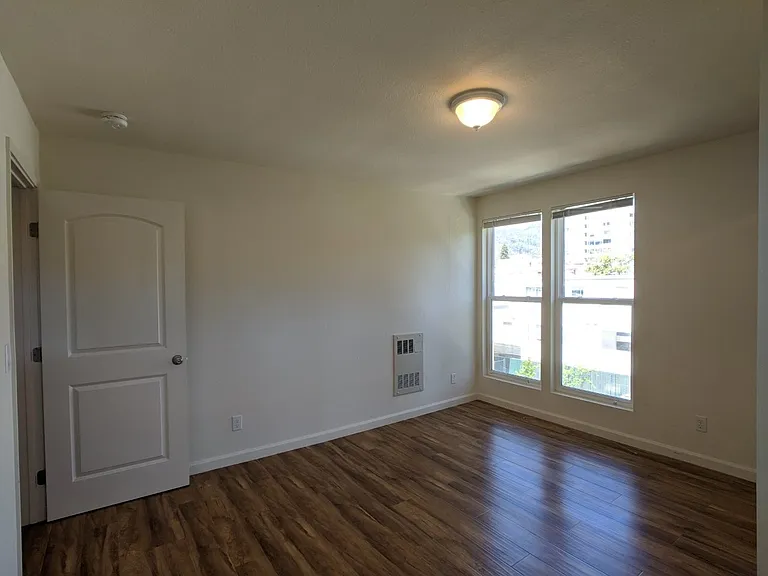 2607 Ellsworth Street — Photo 42
