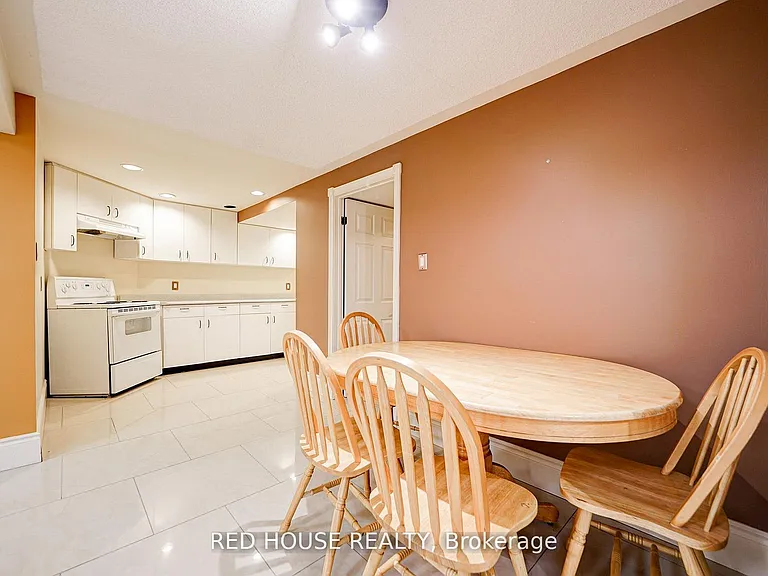 4450 Mayflower Dr #BASEMENT — Photo 9