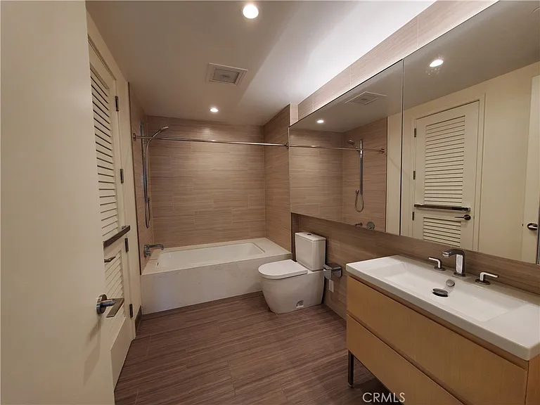 877 Francisco St #1808 — Photo 9