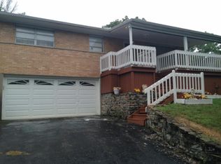 6849 Taylor Rd, Cincinnati, OH 45248