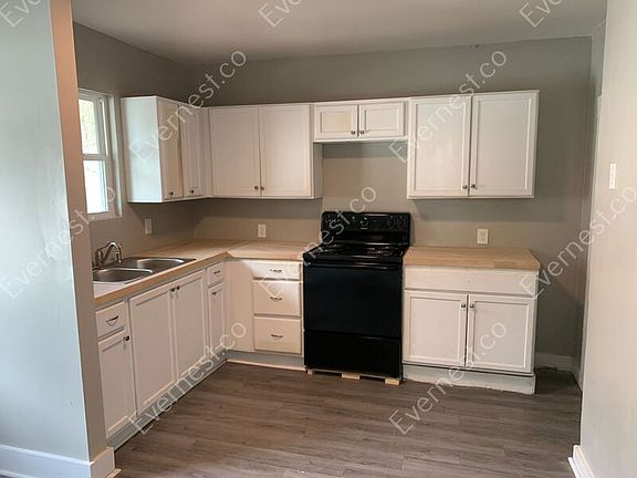 3rd image of 4717 Terrace S