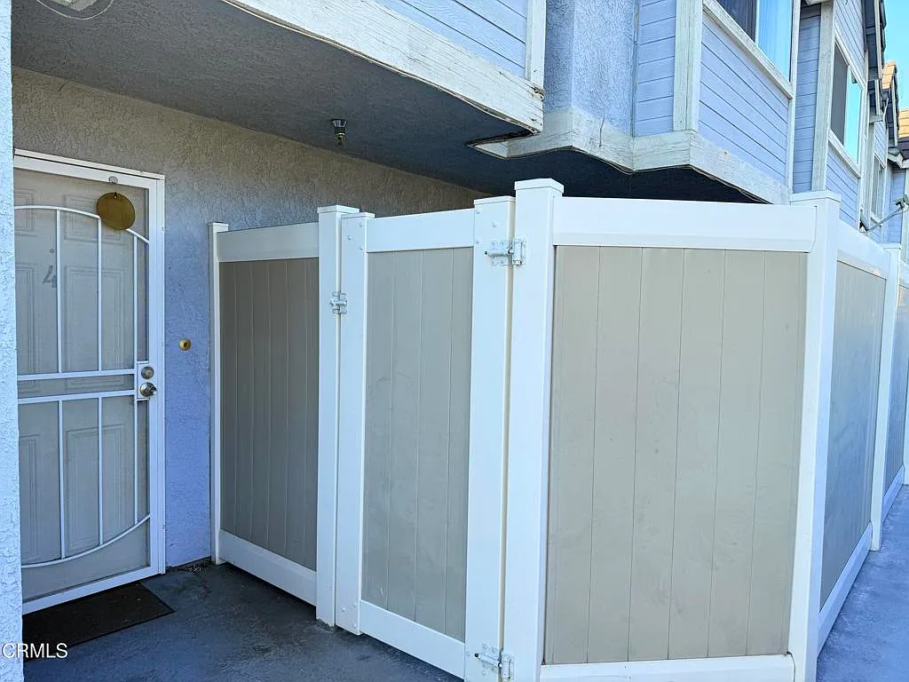 Building Photo - 1522 S Baldwin Ave #4
