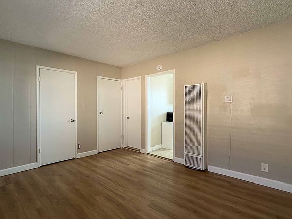 2nd image of 2715 44th St APT 7