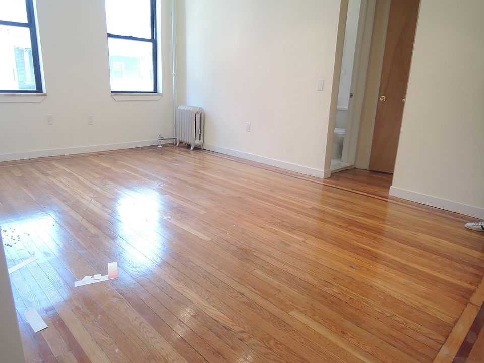 2nd image of 3157 34th St APT 3D