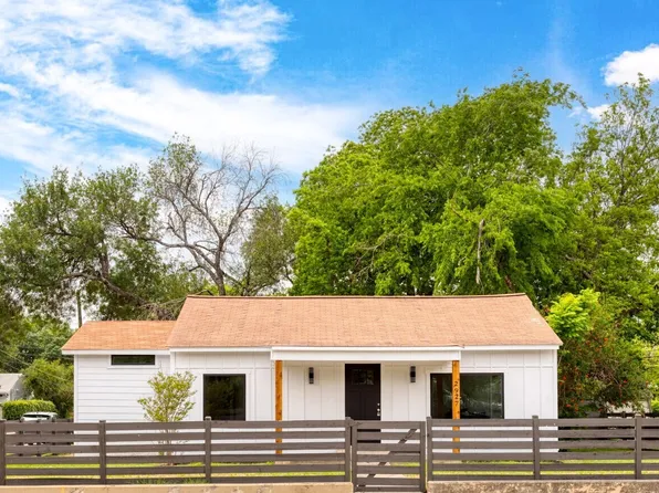 2927 New Braunfels, San Antonio, TX 78210