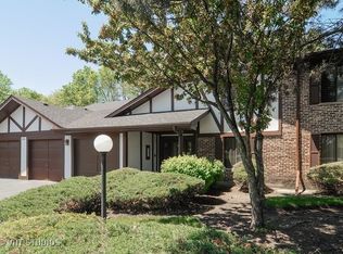 1456 N Elmhurst Rd #202A, Mount Prospect, IL 60056