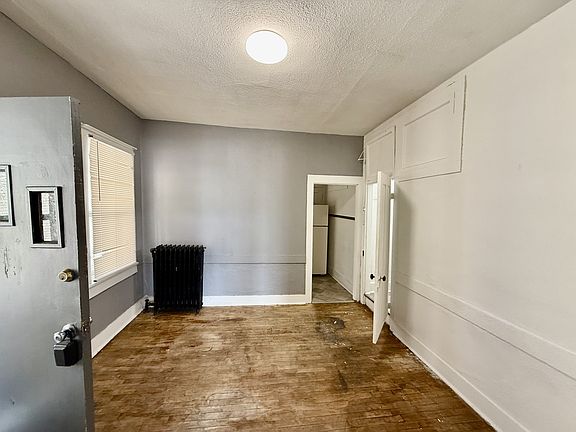 5th image of 201 E Mill St #11395227