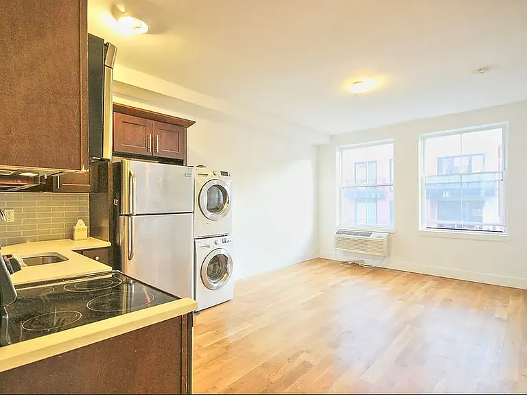 33 Meserole St #1 — Photo 8