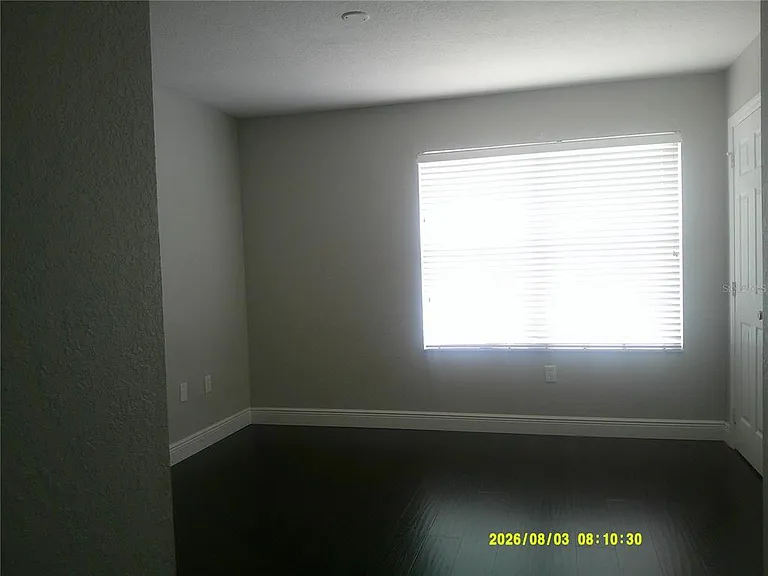 3098 Ashland Ln N — Photo 32