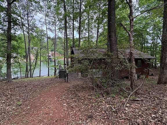 4th image of 293 Willis Rd