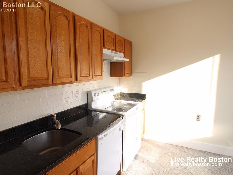 2nd image of 20 Euston St