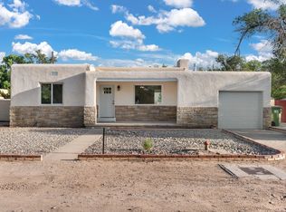 812 Green Valley Rd NW, Los Ranchos De Albuquerque, NM 87107