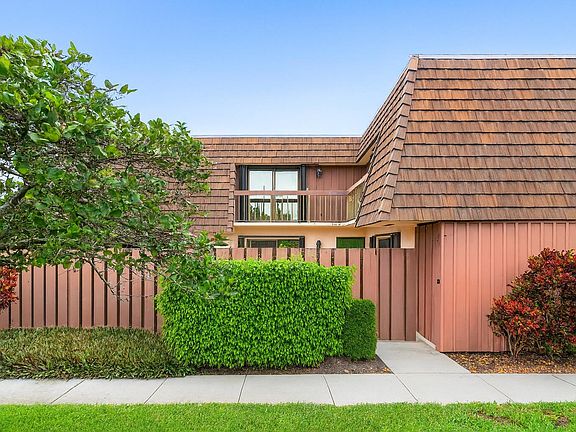 2nd image of 9 Atrium Circle #A