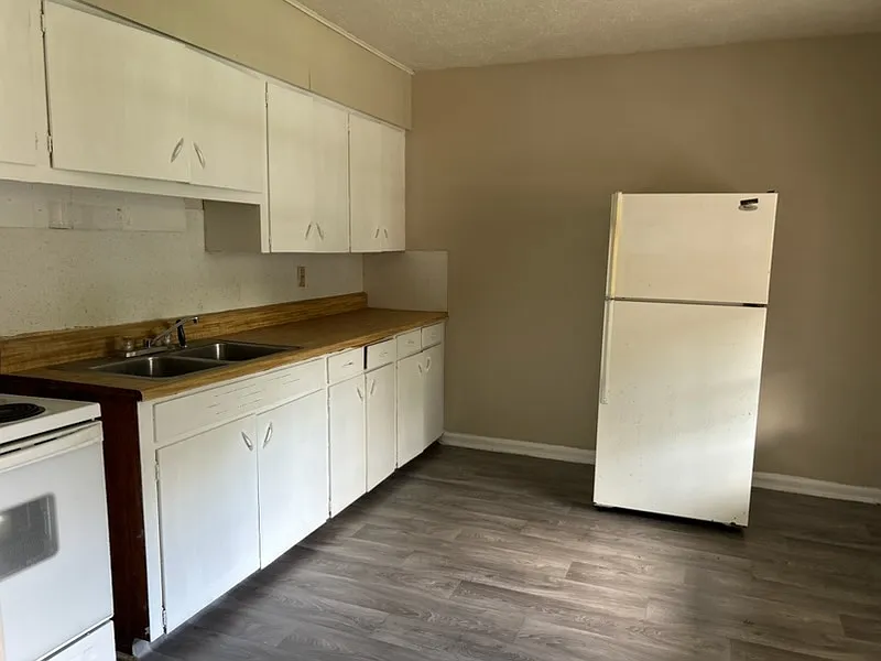 2 bed, 700 sqft, $750 — Photo 4