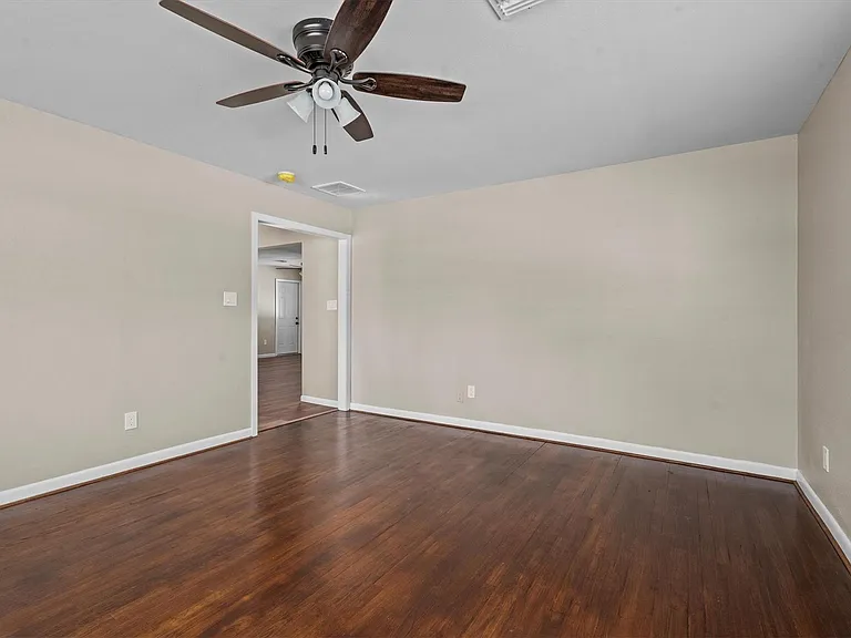 10030 Haddington Dr — Photo 7
