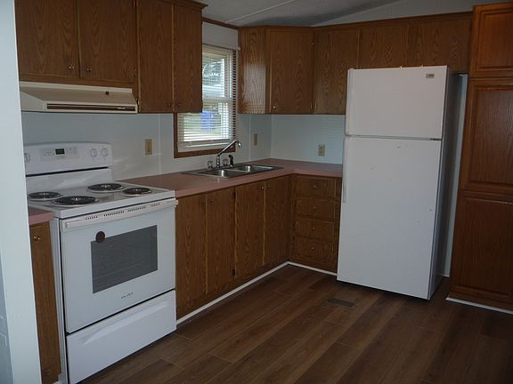 5th image of 241 Franks Mobile Home Park #241
