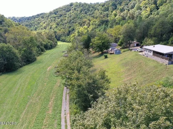 1418 Gulley River Rd, Harrogate, TN 37752