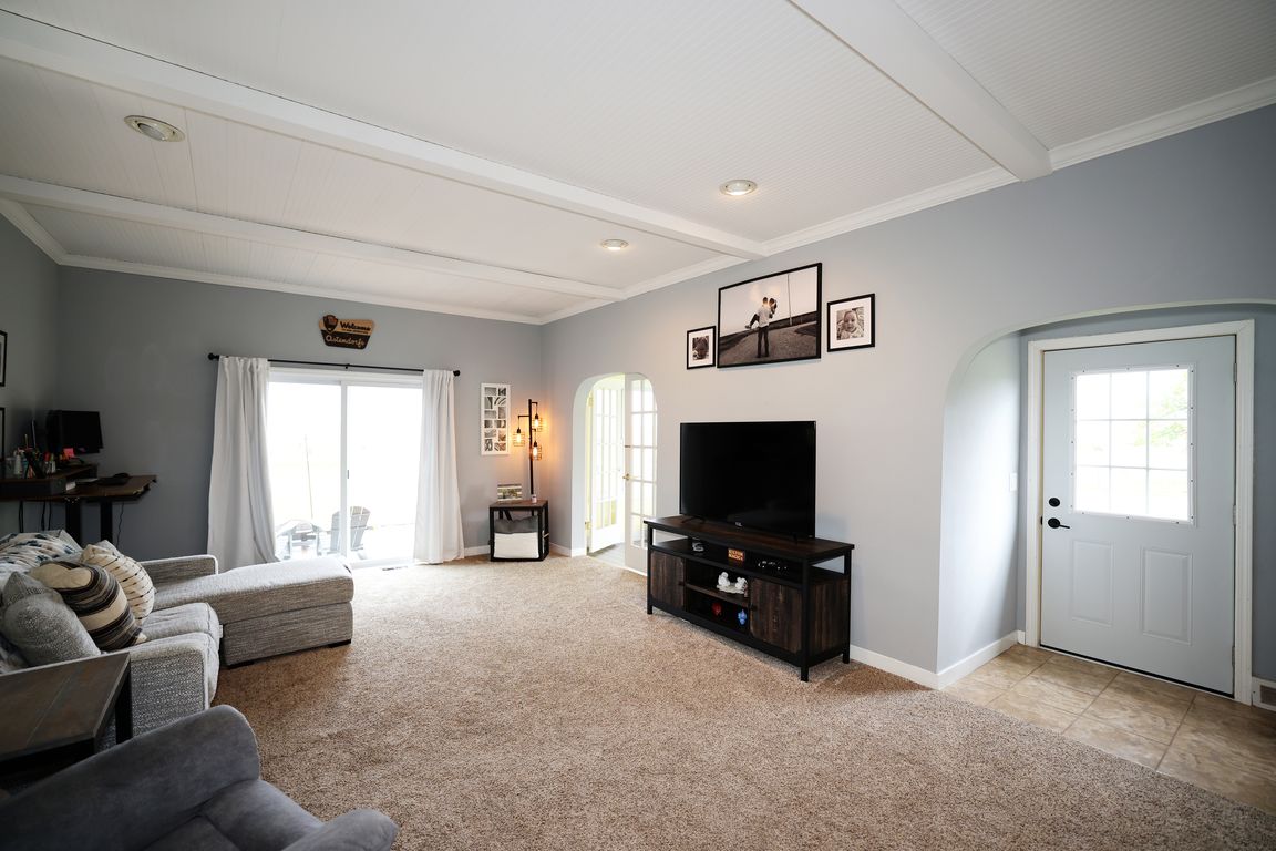 next background image