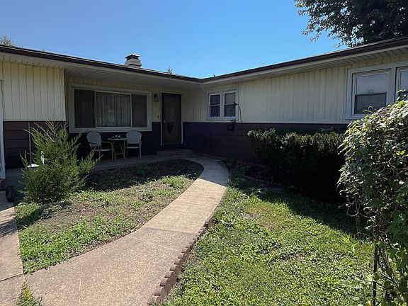 5th image of 8 Eastgate Dr