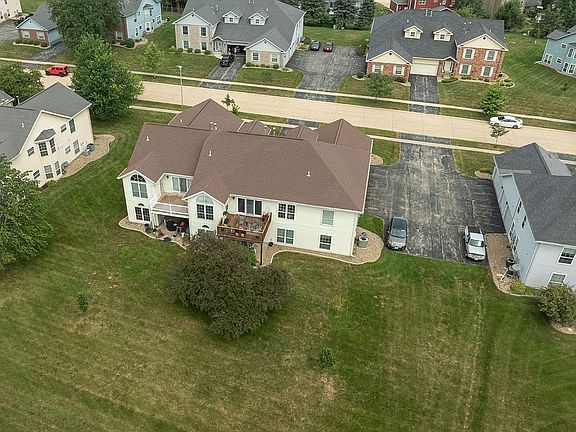 3rd image of 3405 Willowridge Rd Unit A