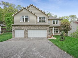 4984 Oak Bluff Dr, High Ridge, MO 63049